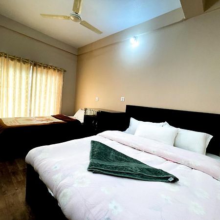 Yuriko Guest House Pokhara Zewnętrze zdjęcie